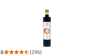 Flasche Umami Tamari Less Salt, eine japanische Sojasauce, die weniger Salz enthält.