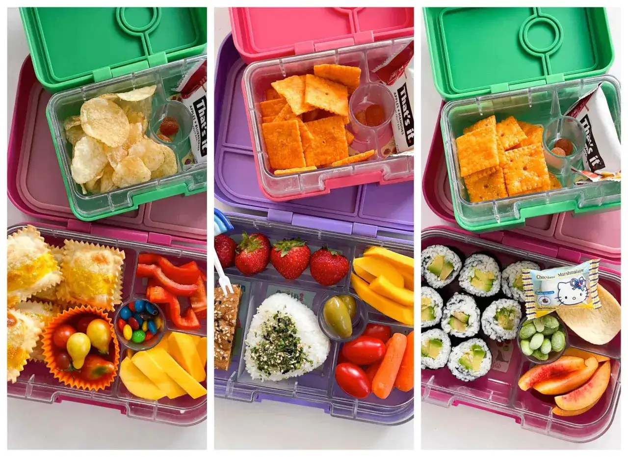 Bento-Boxen mit leckeren Snacks: Kartoffelchips, Cracker, Sushi, Obst, Gemüse und Süßigkeiten. Ein tolles bento rezept für unterwegs!